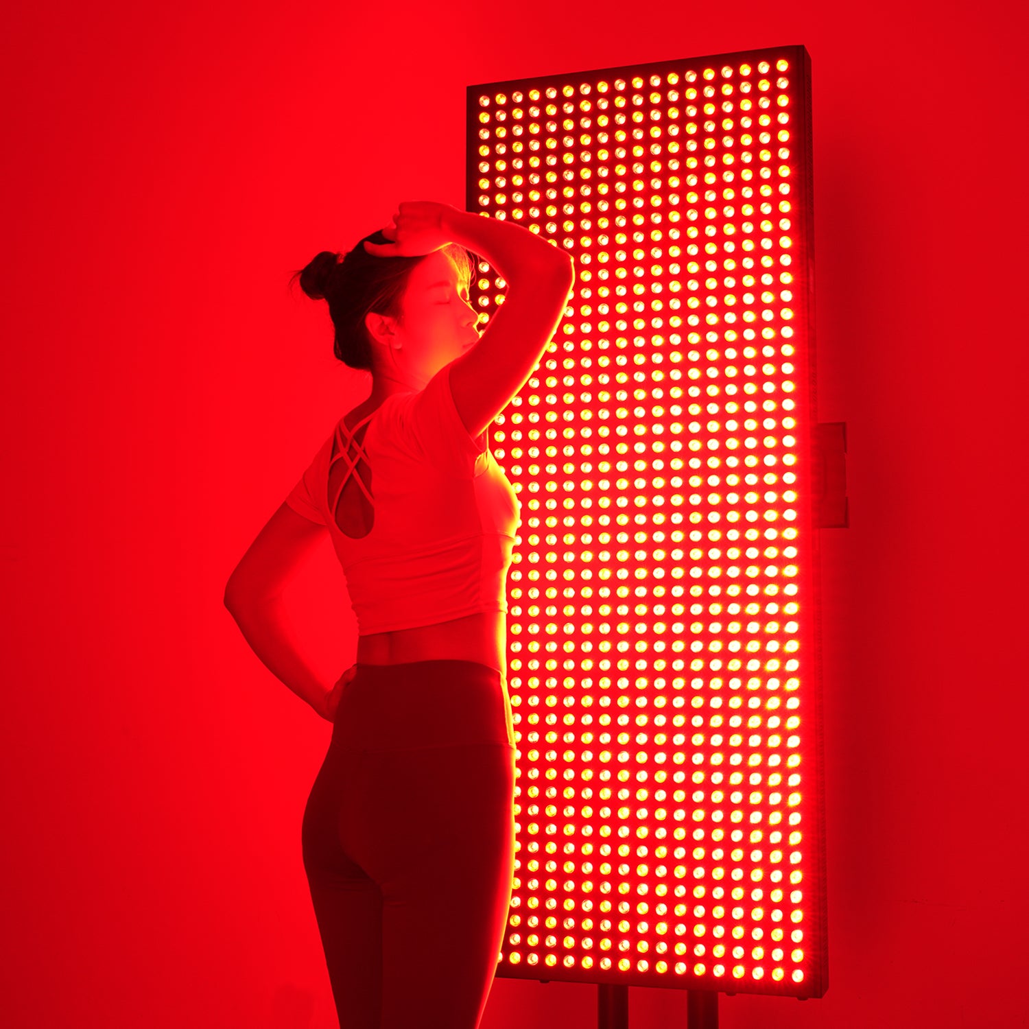 Sodolux E2400 Pro red light therapy panel — full body session